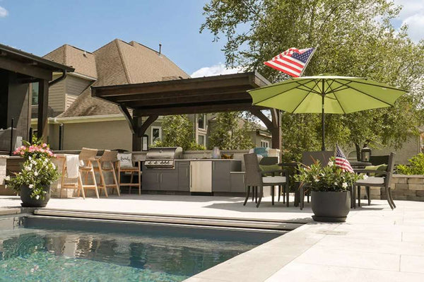 Outdoor kitchen