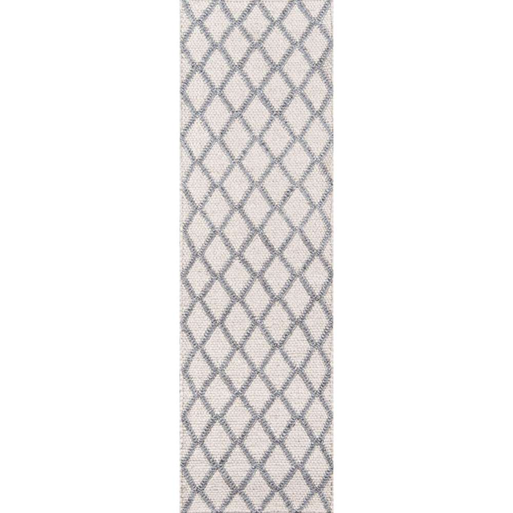 A long and narrow design of Momeni Andes Indoor Rug - AND-7 Natural makes it perfect as a stylish hallway runner