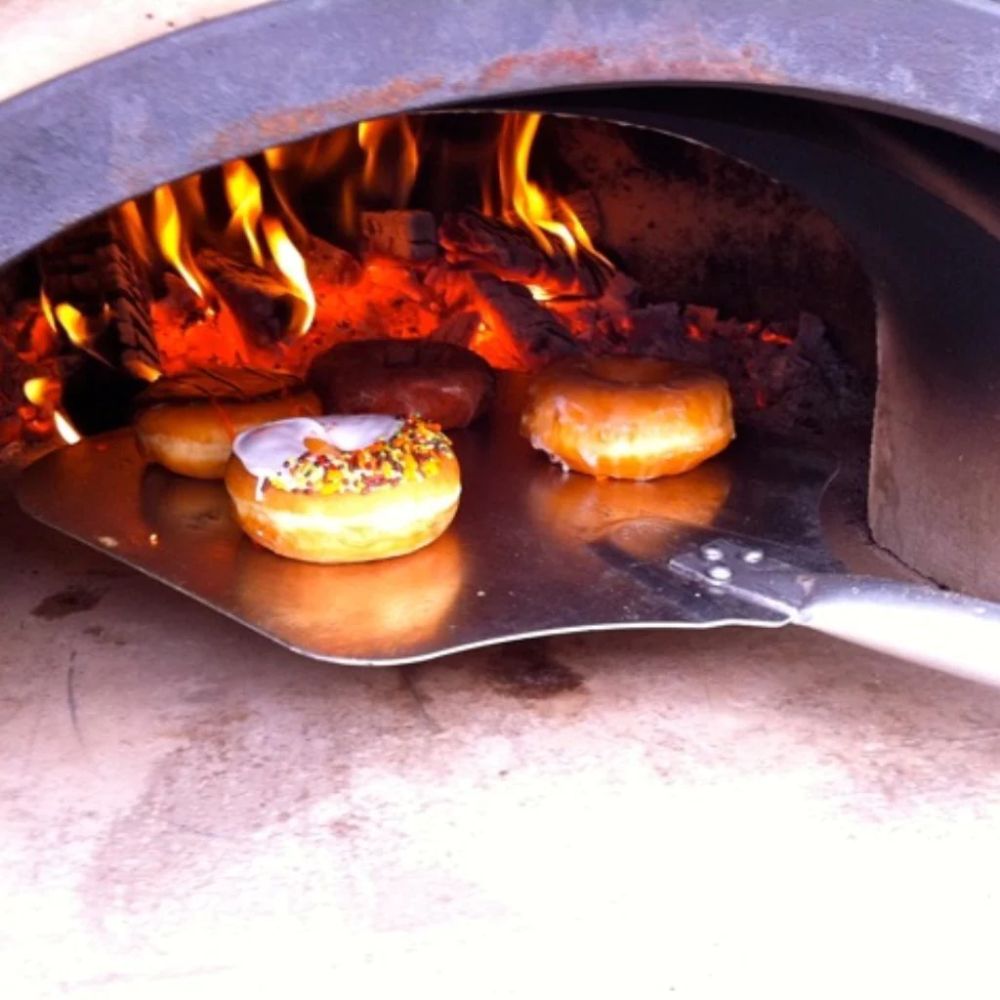 Chicago Brick Oven 750 Gas Tailgater Wood Oven w/ Trailer Donuts