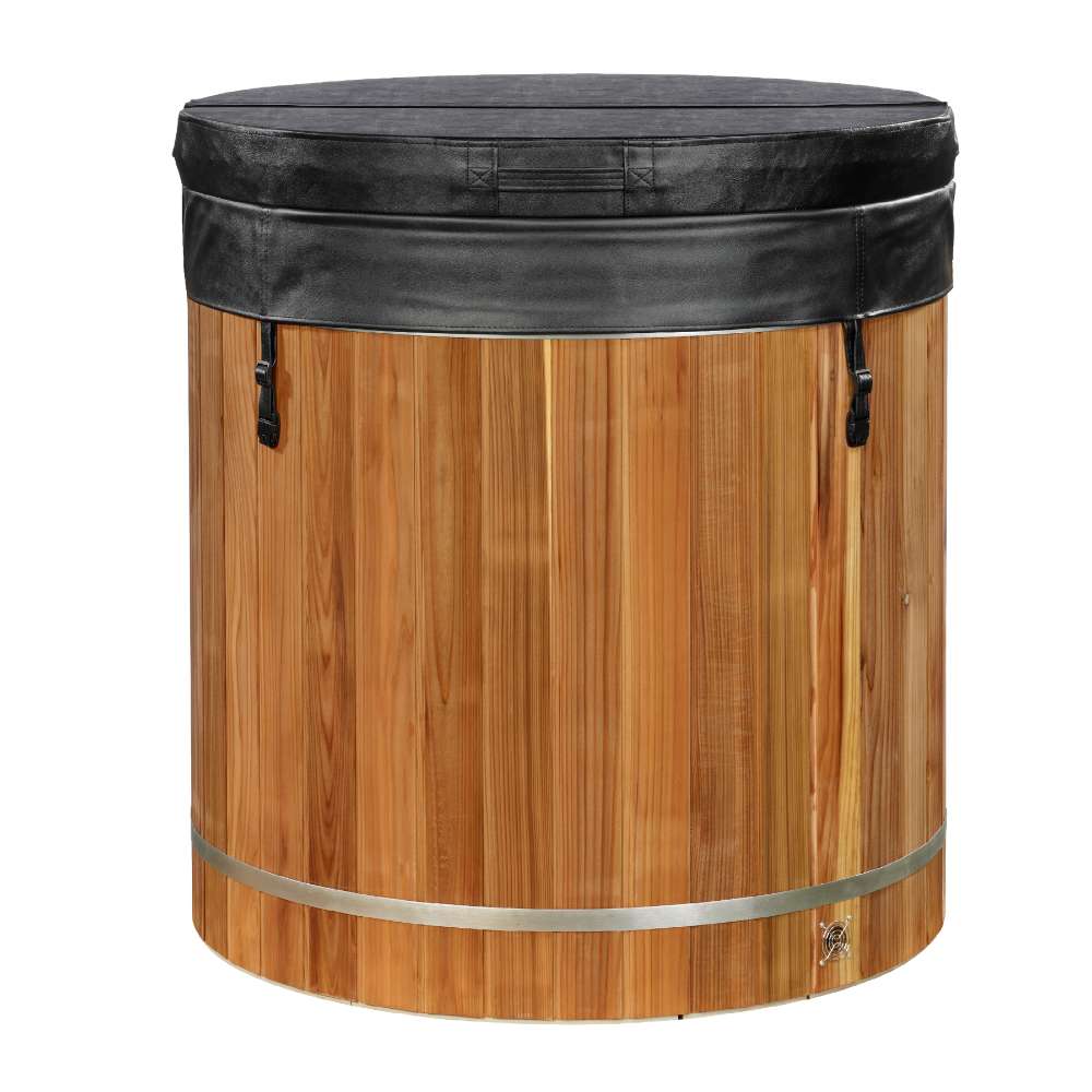 Fitted with a black insulated cover and side latches, Golden Designs Dynamic Cold Therapy PVC Barrel Cold Plunge shows its cedar staves and lower steel band