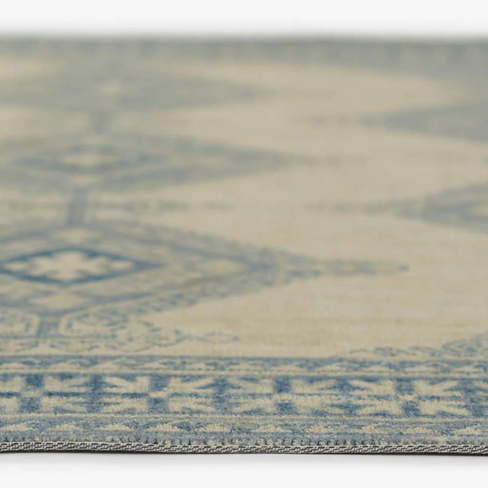 Low-profile design of Momeni Anatolia Indoor Rug - ANA-10 Ivory makes it ideal for high-traffic areas