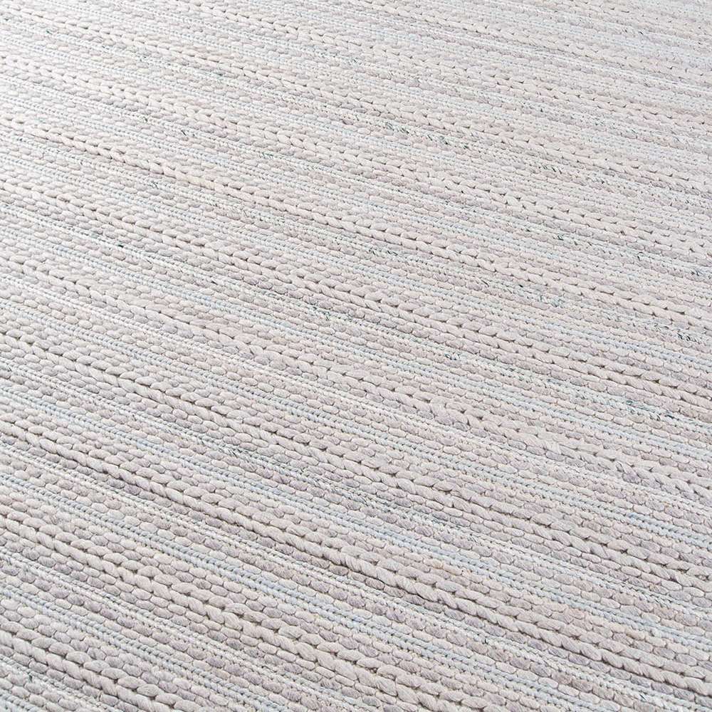 Momeni Andes Indoor Rug - AND-4 Light Grey showcases a soft woven texture with subtle stripes