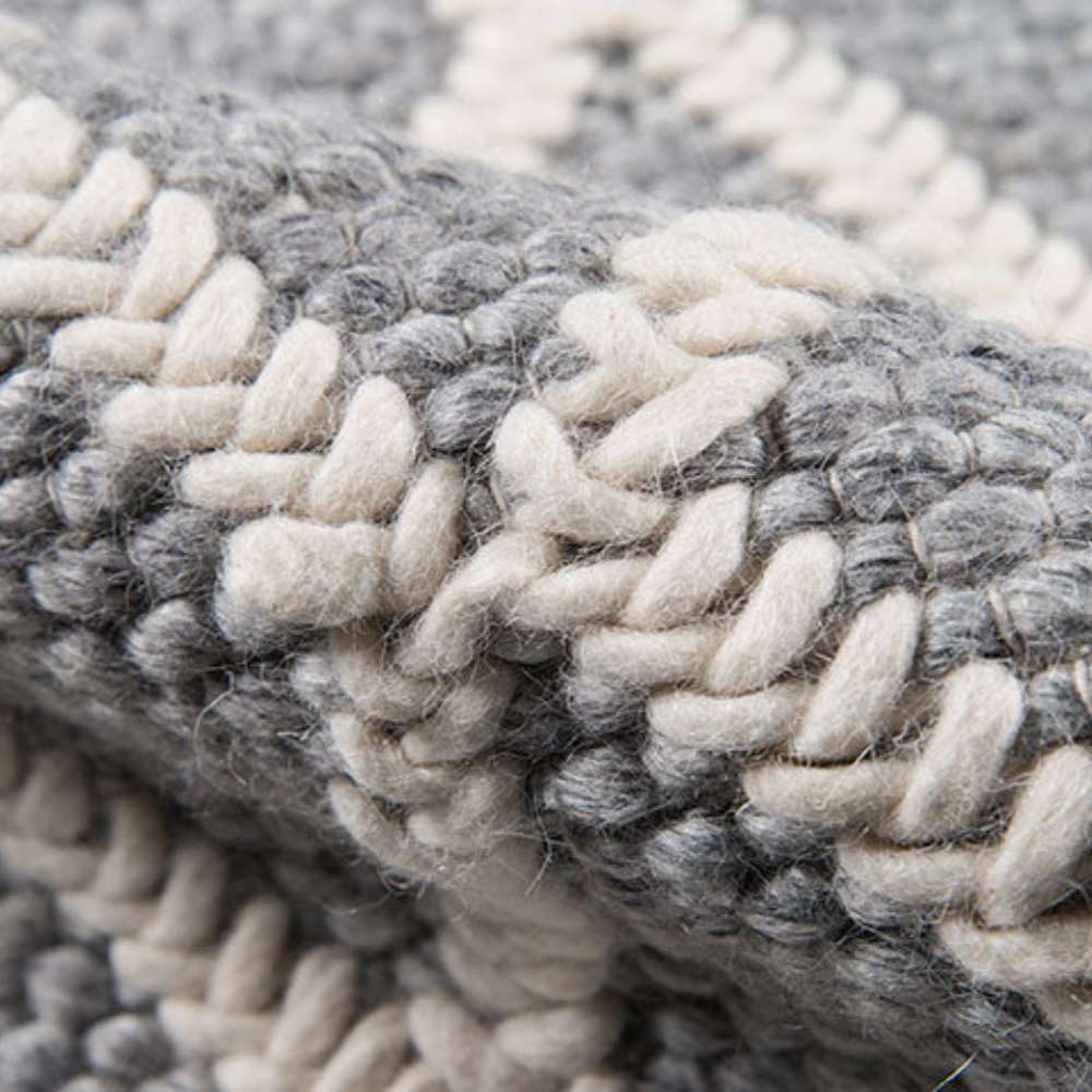 Momeni Andes Indoor Rug - AND-7 Grey highlights soft wool fibers woven in a durable and stylish diamond design