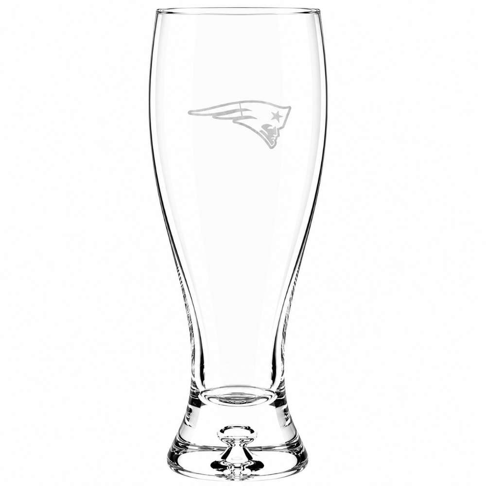 New England Patriots Crate & Barrel Direction 17oz Hand-Blown Pilsner Beer Glass, Set of 4 hand-blown glass with team logo