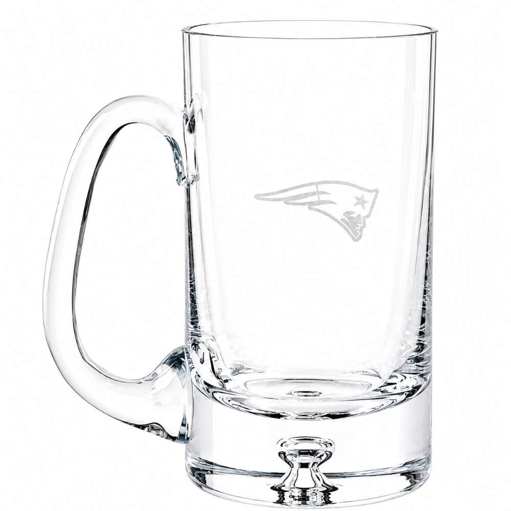 New England Patriots Crate & Barrel Direction 22oz Hand-Blown Beer Mug, Set of 4 hand-blown glass with team logo