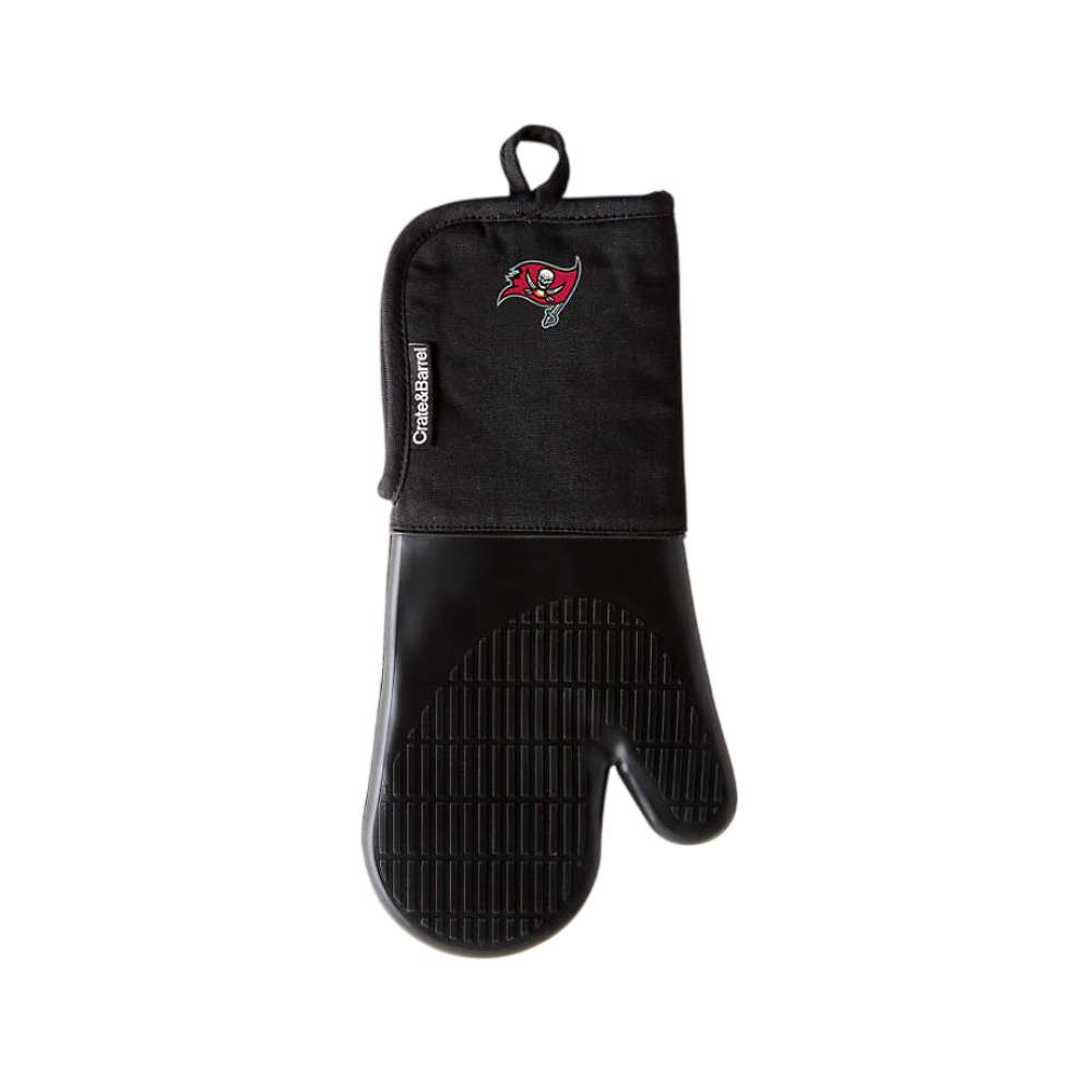 Tampa Bay Buccaneers Crate & Barrel NFL Organic Cotton Oven Mitt with Silicone Grip red and white with silicone grip